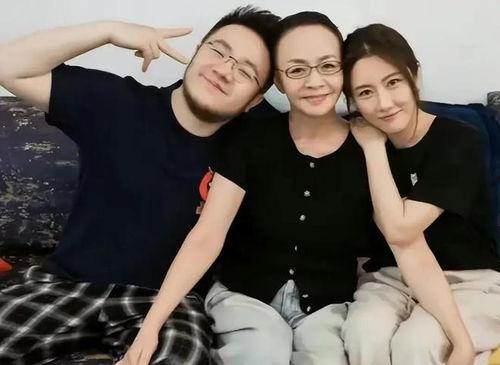 前排吃瓜娱乐八卦,前排吃瓜,揭秘明星幕后故事